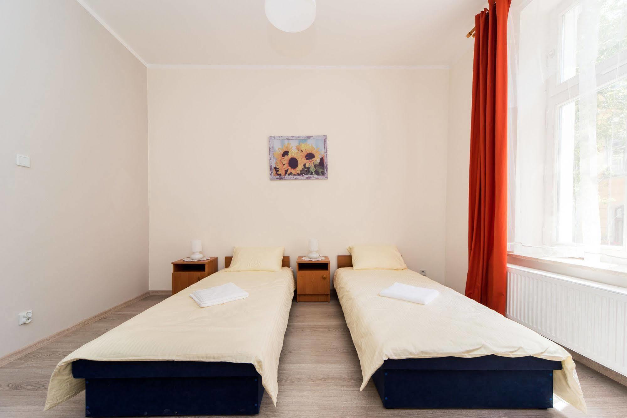 Aparthotel Abba Kraków Exteriör bild